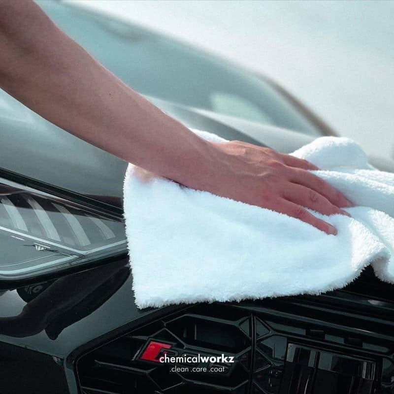 ChemicalWorkz - Edgeless Soft Touch Premium Towel white - Poliertuch weiß 40x40cm 500GSM_6